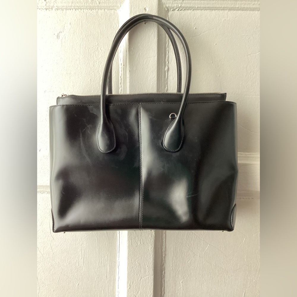 Tod’s Ladies Handbag - Picture 8 of 16